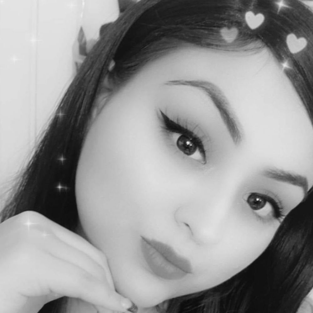 Meet your Posher, Lesly